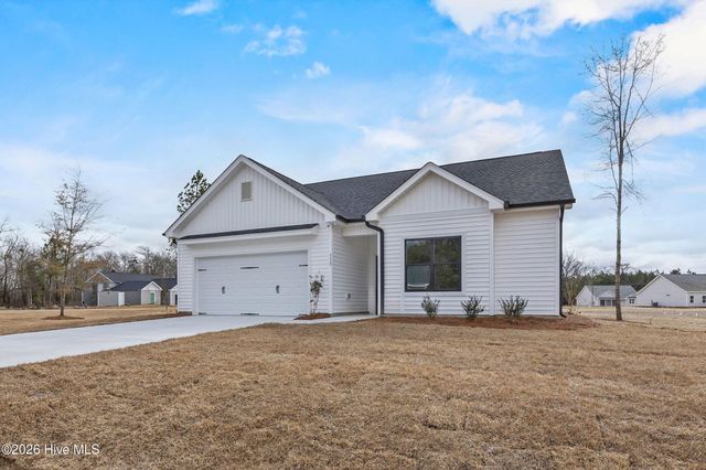 405 Alice Lane, Burgaw, NC 28425