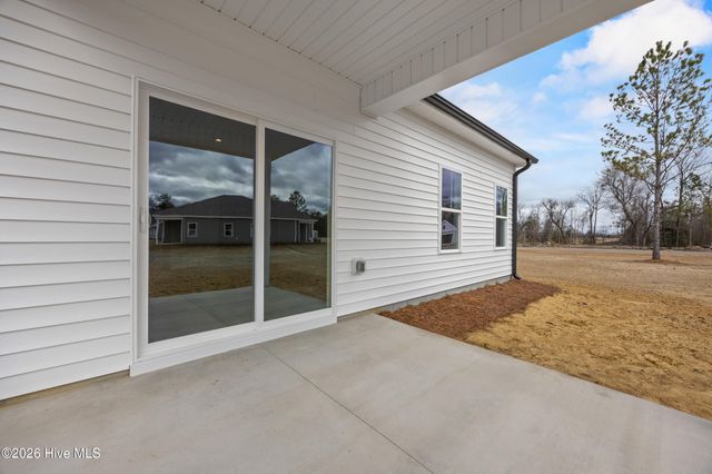 405 Alice Lane, Burgaw, NC 28425