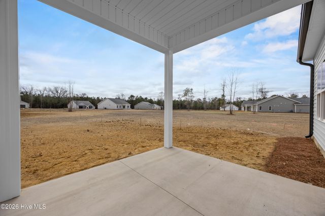 405 Alice Lane, Burgaw, NC 28425