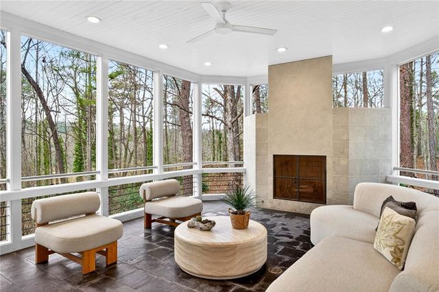 230 N Chambord NW Drive, Atlanta, GA 30327