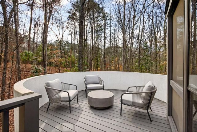 230 N Chambord NW Drive, Atlanta, GA 30327