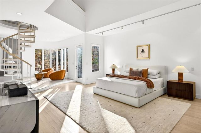 230 N Chambord NW Drive, Atlanta, GA 30327