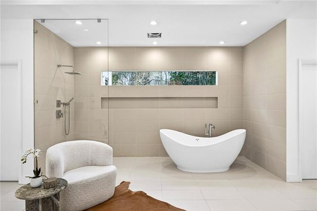 230 N Chambord NW Drive, Atlanta, GA 30327