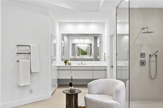 230 N Chambord NW Drive, Atlanta, GA 30327