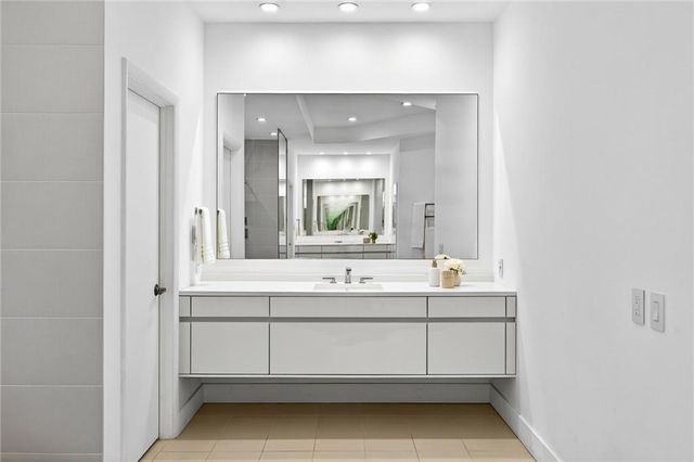 230 N Chambord NW Drive, Atlanta, GA 30327