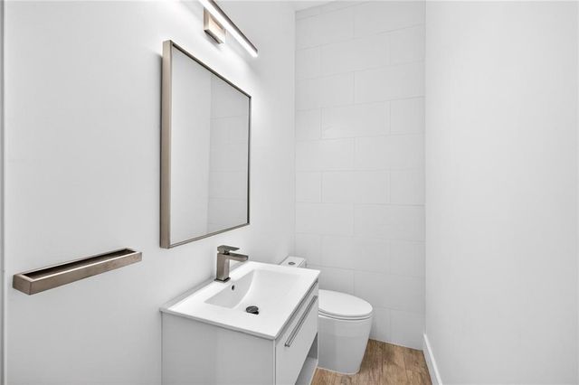 230 N Chambord NW Drive, Atlanta, GA 30327