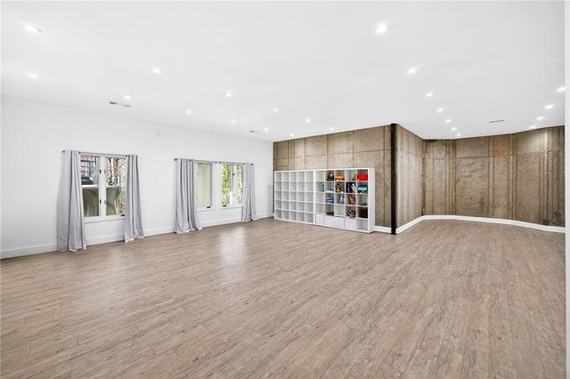 230 N Chambord NW Drive, Atlanta, GA 30327