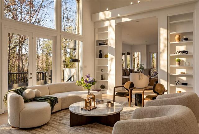 230 N Chambord NW Drive, Atlanta, GA 30327