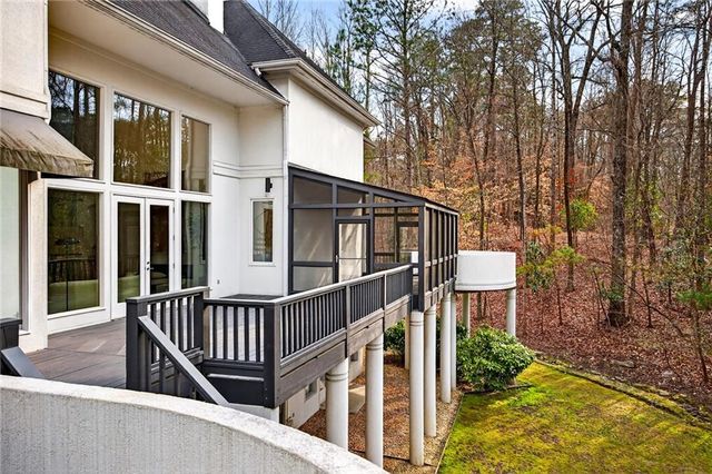 230 N Chambord NW Drive, Atlanta, GA 30327