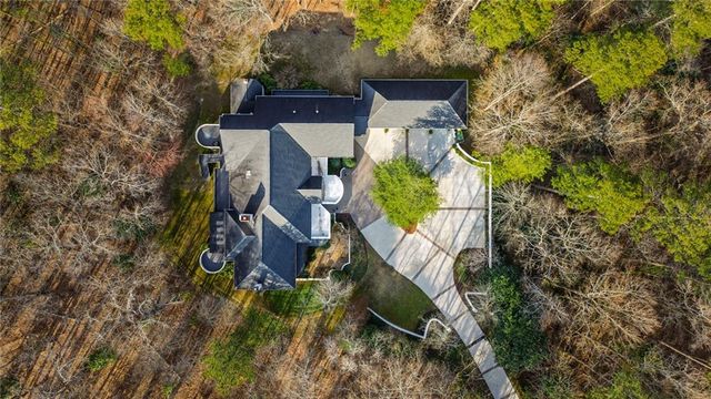 230 N Chambord NW Drive, Atlanta, GA 30327