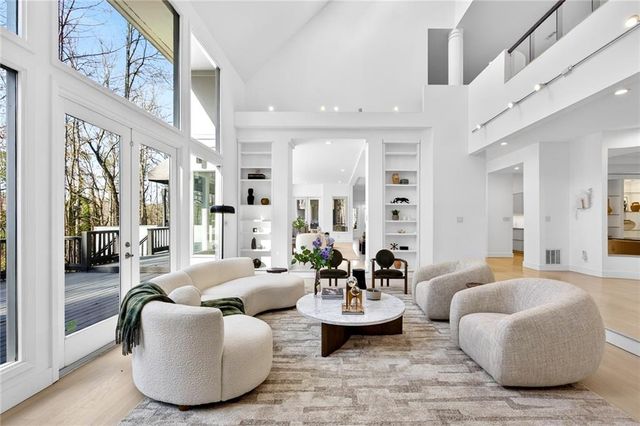 230 N Chambord NW Drive, Atlanta, GA 30327