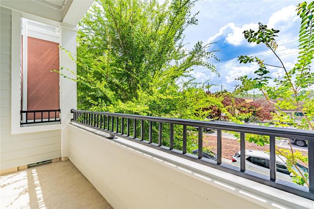 858 N THORNTON AVENUE, Orlando, FL 32803
