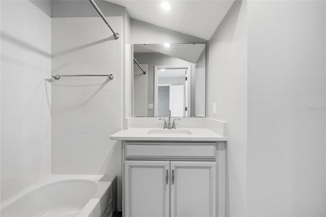 858 N THORNTON AVENUE, Orlando, FL 32803
