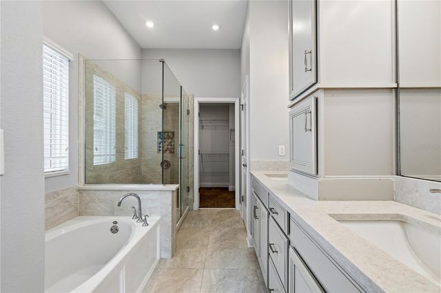 858 N THORNTON AVENUE, Orlando, FL 32803