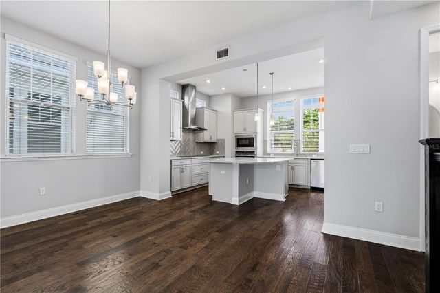 858 N THORNTON AVENUE, Orlando, FL 32803