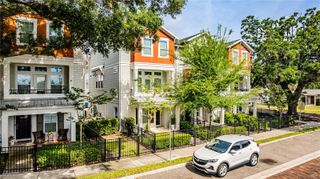 858 N THORNTON AVENUE, Orlando, FL 32803
