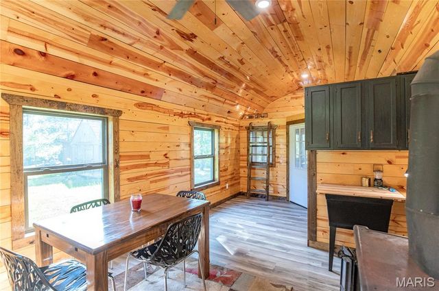 10900 County Road 3600, St James, MO 65559