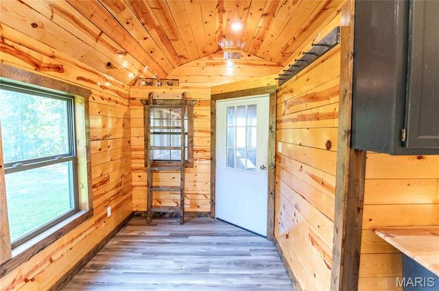 10900 County Road 3600, St James, MO 65559