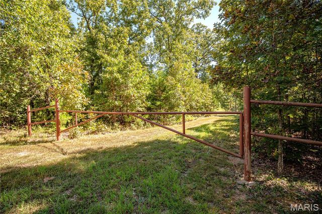 10900 County Road 3600, St James, MO 65559