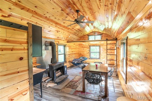 10900 County Road 3600, St James, MO 65559