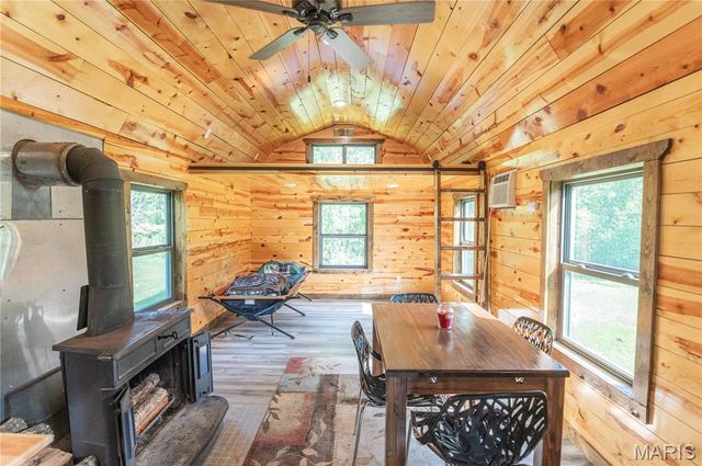 10900 County Road 3600, St James, MO 65559