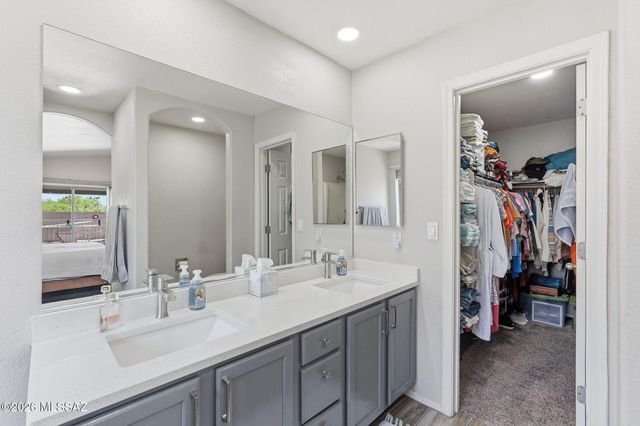 10356 E Danwood Way, Tucson, AZ 85747