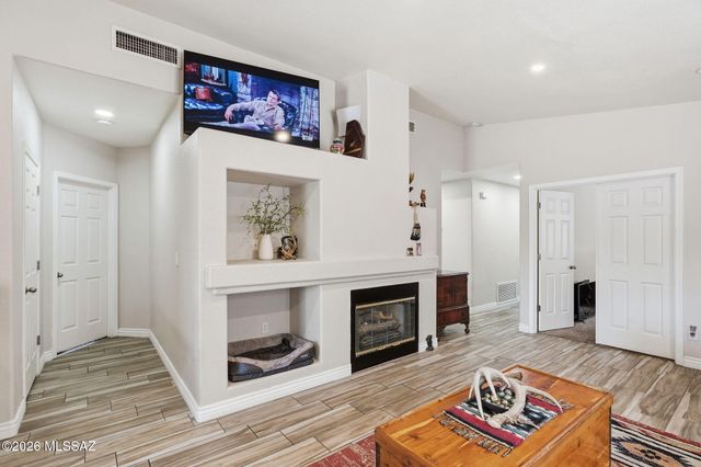 10356 E Danwood Way, Tucson, AZ 85747