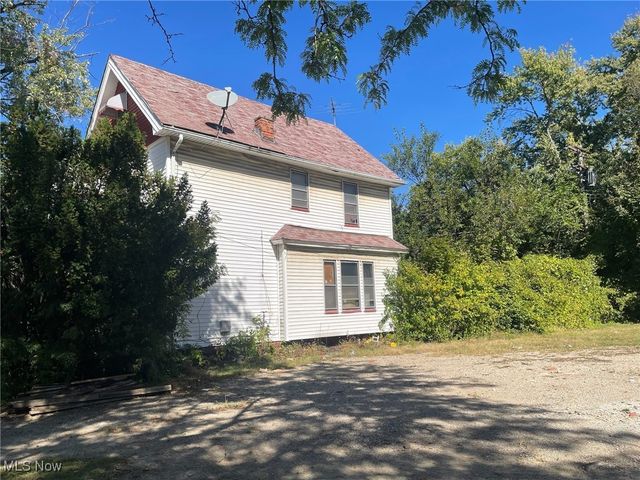 677 Eddy Road, Cleveland, OH 44108