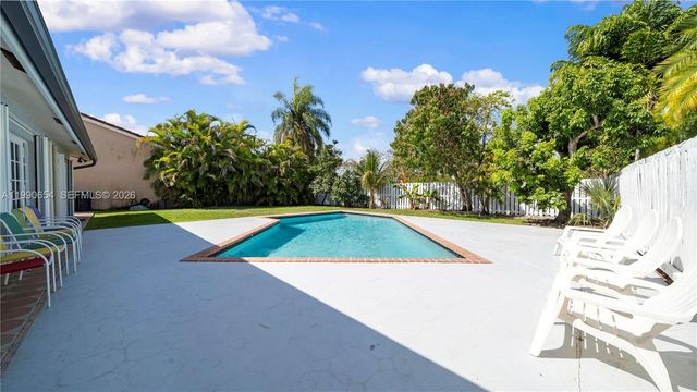 10500 SW 159th Ct, Miami, FL 33196