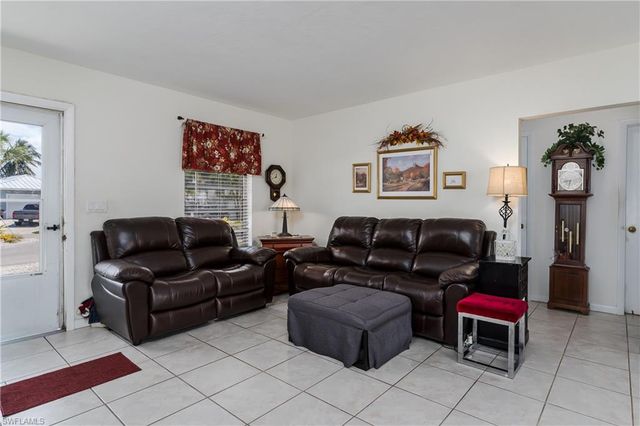 756 Apple CT, Marco Island, FL 34145