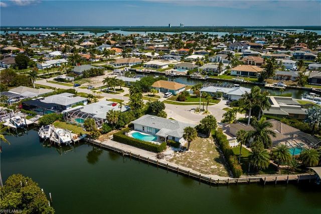 756 Apple CT, Marco Island, FL 34145