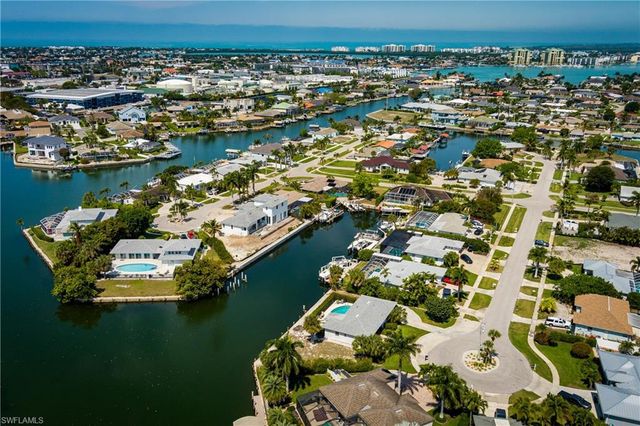 756 Apple CT, Marco Island, FL 34145