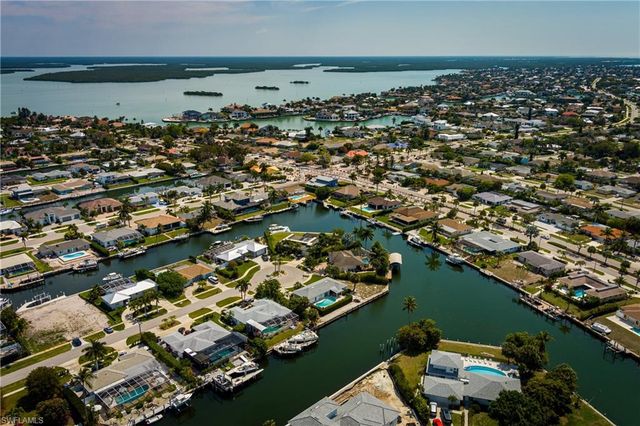 756 Apple CT, Marco Island, FL 34145