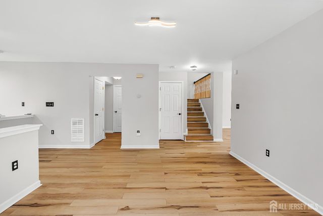 12 Hopkins Court, Plainsboro, NJ 08536