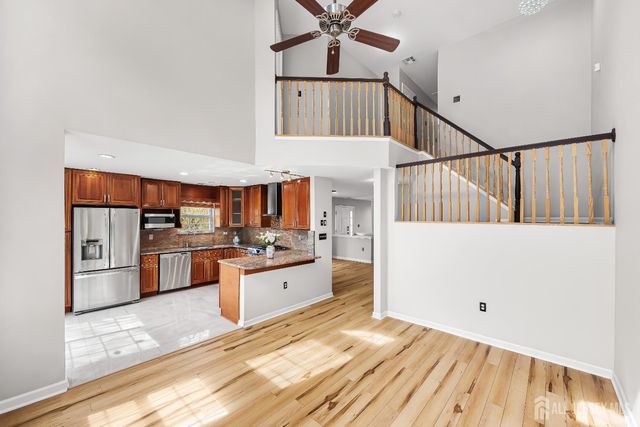 12 Hopkins Court, Plainsboro, NJ 08536