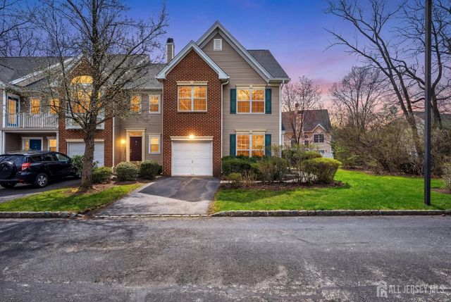 12 Hopkins Court, Plainsboro, NJ 08536