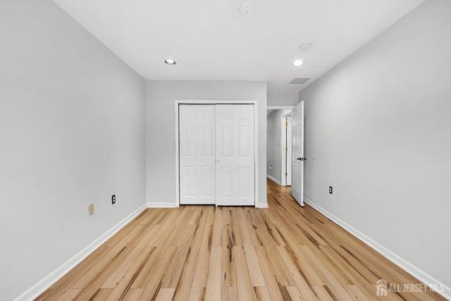 12 Hopkins Court, Plainsboro, NJ 08536