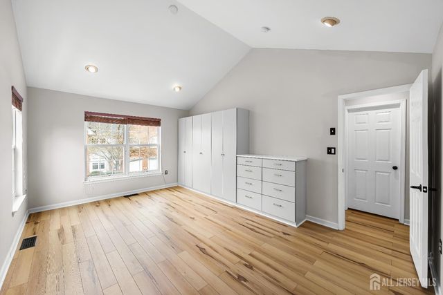 12 Hopkins Court, Plainsboro, NJ 08536