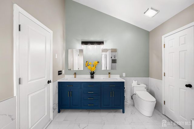 12 Hopkins Court, Plainsboro, NJ 08536