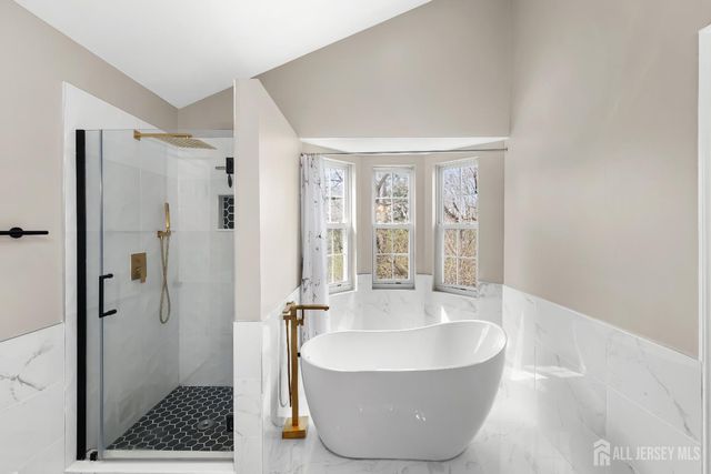 12 Hopkins Court, Plainsboro, NJ 08536