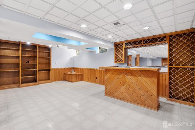 12 Hopkins Court, Plainsboro, NJ 08536