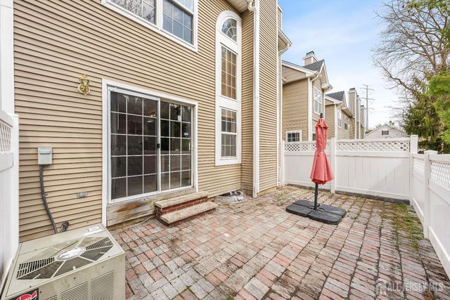 12 Hopkins Court, Plainsboro, NJ 08536