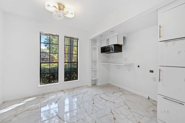 3203 Golden Willow Drive, Houston, TX 77339