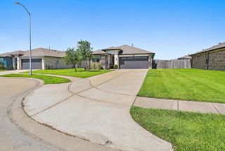 407 Turtle Oak Lane, Baytown, TX 77523