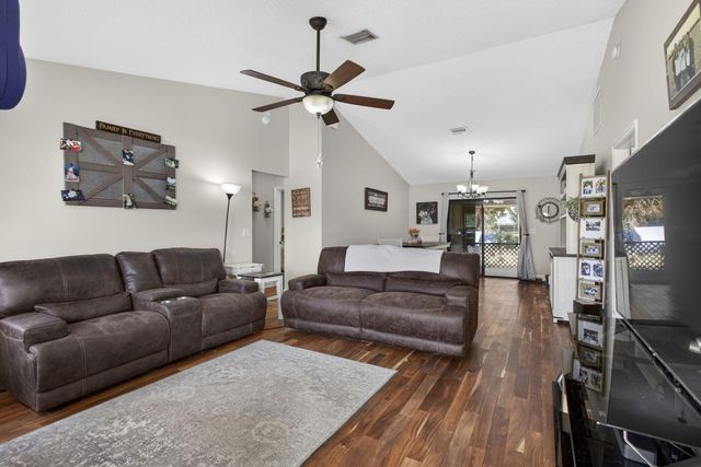 17815 92nd Lane N, The Acreage, FL 33470