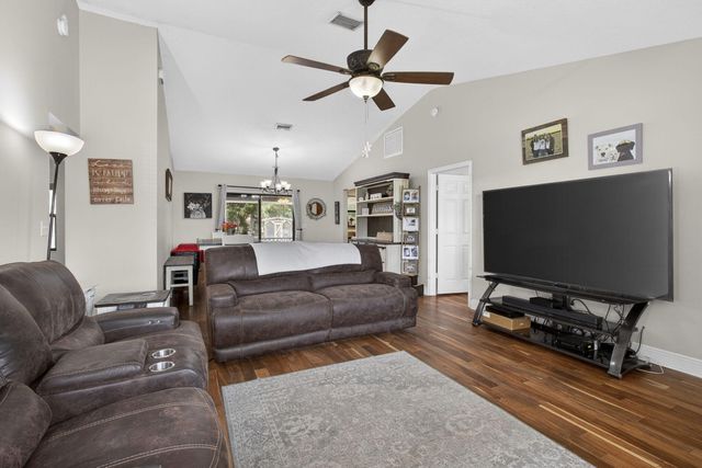 17815 92nd Lane N, The Acreage, FL 33470