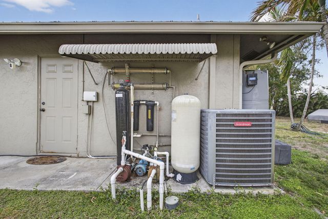 17815 92nd Lane N, The Acreage, FL 33470