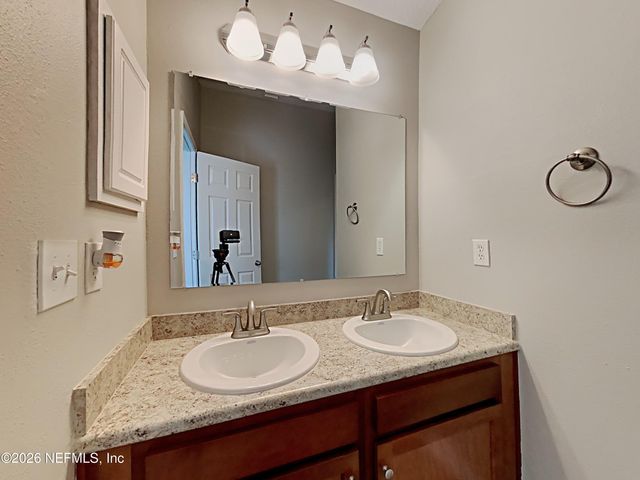 6413 SARAHS VIEW Court, Jacksonville, FL 32244