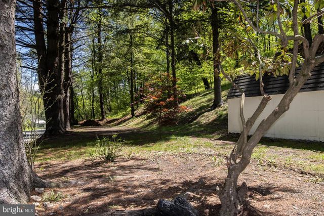 120 LOW ROAD, Pottsville, PA 17901