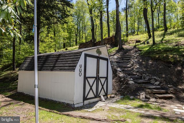 120 LOW ROAD, Pottsville, PA 17901